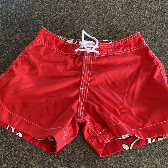 Hawaiian reversible shorts - Picture 3 of 4